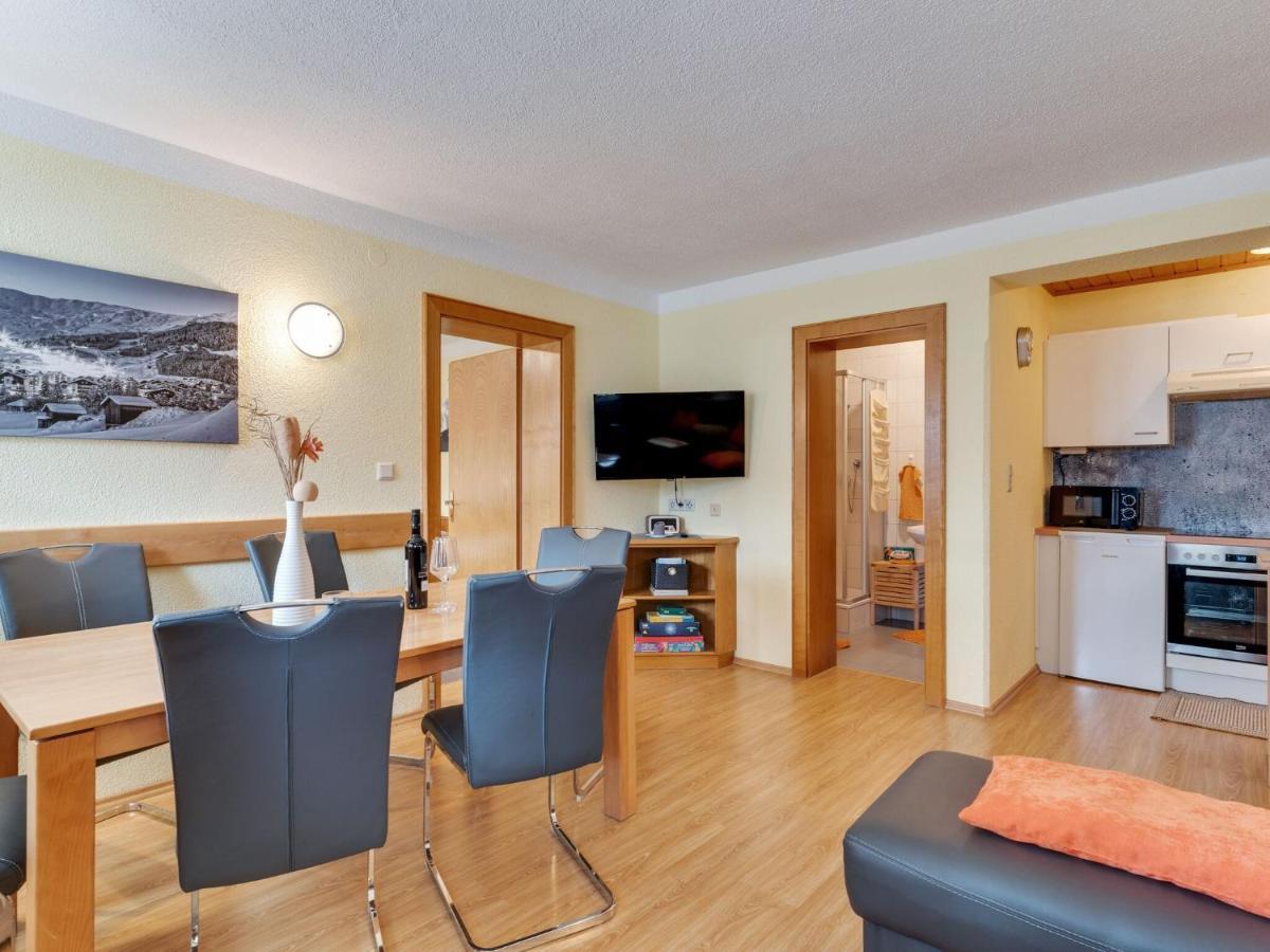Lively Flat Near A Ski Resort In Fiss Eksteriør bilde